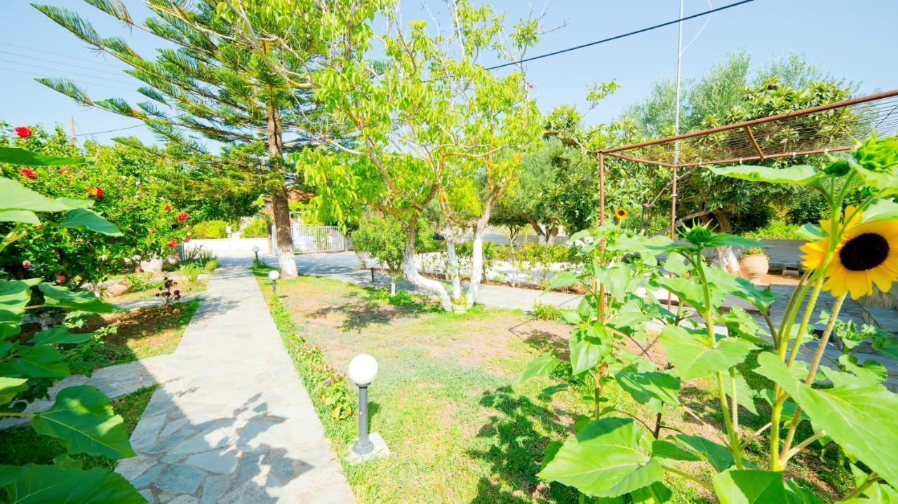 Marianthi Studios لاسي المظهر الخارجي الصورة